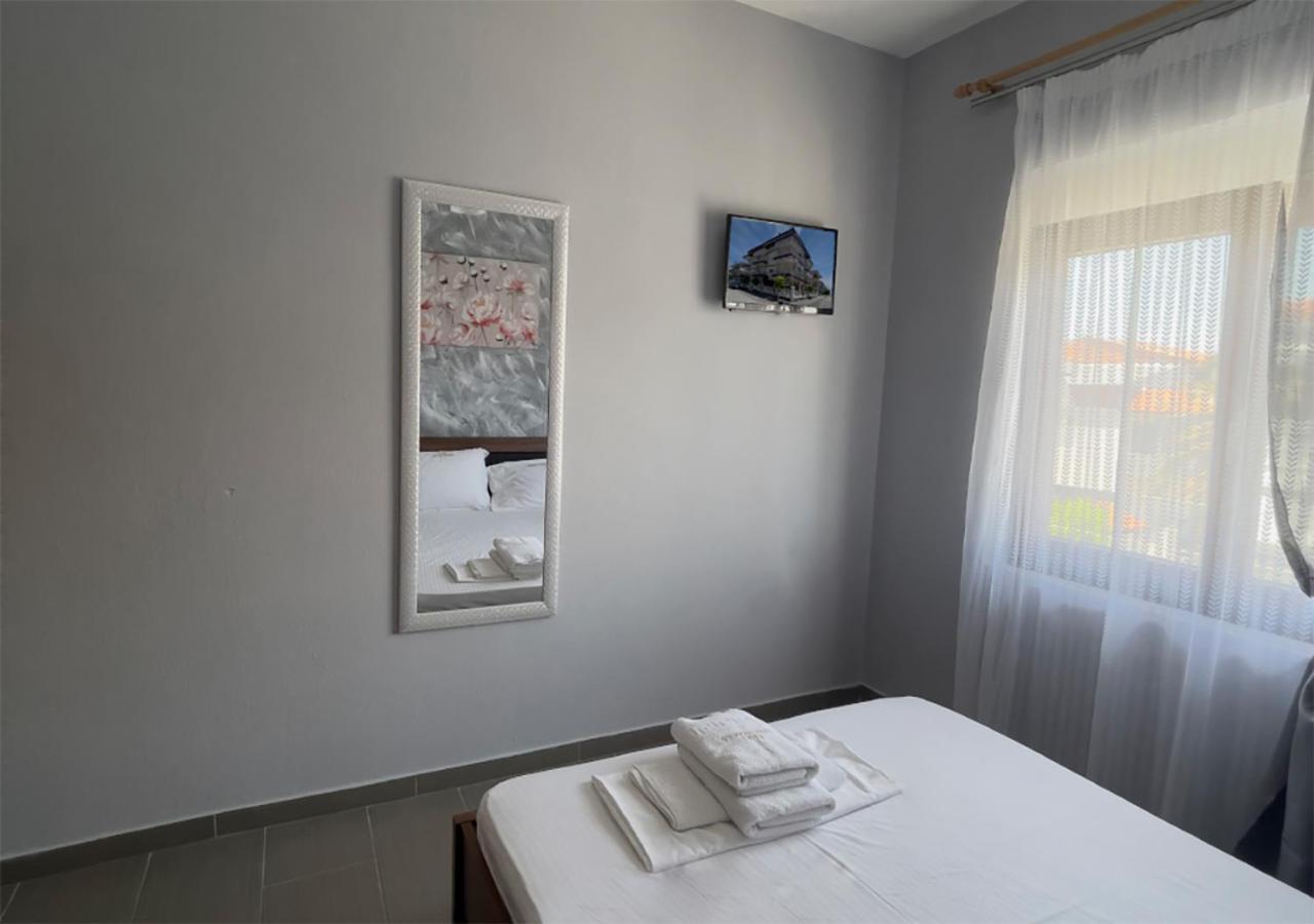 Niki Apartments Paralia Dionysiou Exterior photo